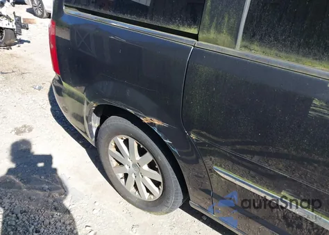 2013 Chrysler Town & Country Touring from USA, damaged, VIN 2C4RC1BG3DR659104